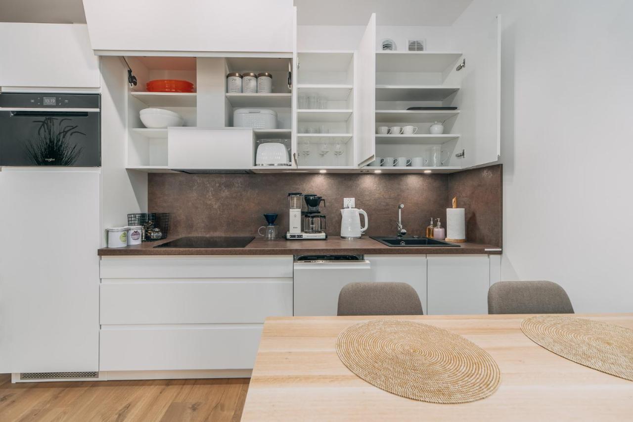 Nadmorskie Tarasy Apartament Wave Surfingbird Kolberg Exterior foto