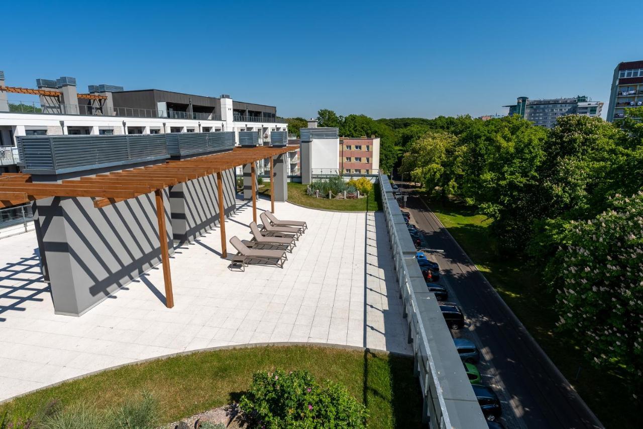 Nadmorskie Tarasy Apartament Wave Surfingbird Kolberg Exterior foto